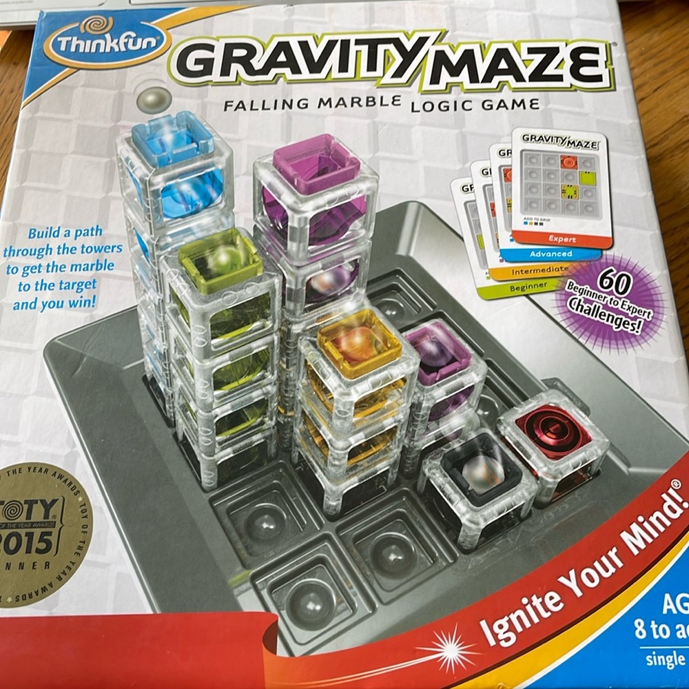 Gravity Maze Falling Marble Logic Game